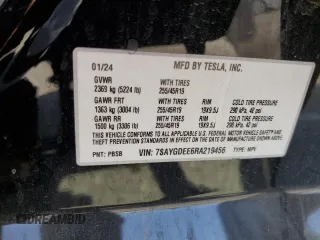 2024 Tesla Model Y Long Range with VIN 7SAYGDEE6RA219456, listed as a Copart auction lot 61855165 with 29,869 mi miles and Salvage title. Bid and sale history available at DreamBid. Image 13.