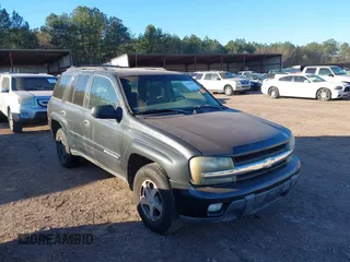 2003 Chevrolet TrailBlazer LS with VIN 1GNDS13SX32251607, listed as a IAAI auction lot 41613042 with 129,380 mi miles. Bid and sale history available at carsss.com. Image 1.