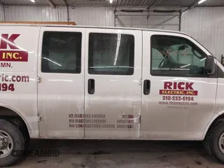 2019 Chevrolet Express Cargo with VIN 1GCWGAFG5K1321545, listed as a IAAI auction lot 41554480 with 43,749 mi miles and . Bid and sale history available at DreamBid. Image 14.
