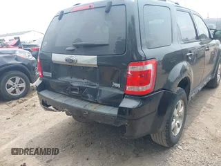 2011 Ford Escape Limited z VIN 1FMCU0EG8BKB96909, wystawiony jako IAAI lot #42499816 z przebiegiem 195 706 mil mil oraz . Historia ofert i sprzedaży dostępna na DreamBid. Obrazek 6.