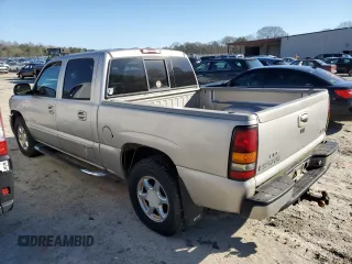 2005 GMC Sierra Denali z VIN 2GTEK63N551145668, wystawiony jako Copart lot #50544675 z przebiegiem Nie podano mil oraz Tytuł czysty. Historia ofert i sprzedaży dostępna na DreamBid. Obrazek 2.