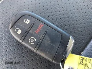 2023 Jeep Renegade Trailhawk z VIN ZACNJDC13PPP40710, wystawiony jako IAAI lot #41744475 z przebiegiem 17 057 mil mil oraz . Historia ofert i sprzedaży dostępna na DreamBid. Obrazek 11.