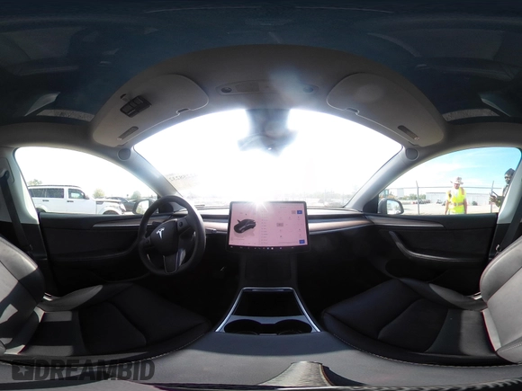 2024 Tesla Model Y Long Range z VIN 7SAYGDEE2RF992489, wystawiony jako IAAI lot #42258232 z przebiegiem 14 771 mil mil oraz . Historia ofert i sprzedaży dostępna na DreamBid. Obrazek 23.