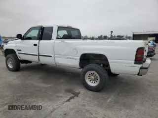 1998 Dodge Ram 2500 with VIN 3B7KF22D7WG138206, listed as a Copart auction lot 53313395 with 333,521 mi miles and Salvage Title. Bid and sale history available at carsss.com. Image 2.