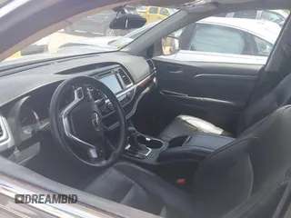 2015 Toyota Highlander Limited with VIN 5TDDKRFH0FS164173, listed as a IAAI auction lot 42323600 with 210,614 mi miles and . Bid and sale history available at DreamBid. Image 5.