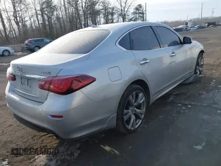 2015 Infiniti Q70 с VIN JN1BY1AR7FM561532, выставлен на аукционе IAAI как лот 41375898 с пробегом 130 565 миль миль и . История ставок и продаж доступна на DreamBid. Изображение 4.