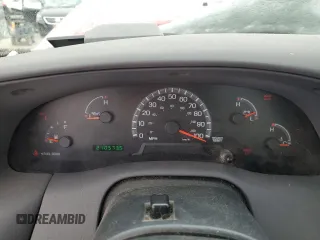 2000 Ford F-150 XL with VIN 2FTZF1726YCA76913, listed as a Copart auction lot 41915355 with 210,573 mi miles and Clean title. Bid and sale history available at DreamBid. Image 9.