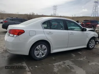 2013 Subaru Legacy 2.5i z VIN 4S3BMCA62D3040389, wystawiony jako Copart lot #50062795 z przebiegiem 181 180 mil mil oraz Szkoda całkowita • Salvage title. Historia ofert i sprzedaży dostępna na DreamBid. Obrazek 3.