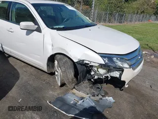 2010 Ford Fusion SEL with VIN 3FAHP0JG6AR414255, listed as a IAAI auction lot 42074036 with 184,896 mi miles. Bid and sale history available at carsss.com. Image 6.