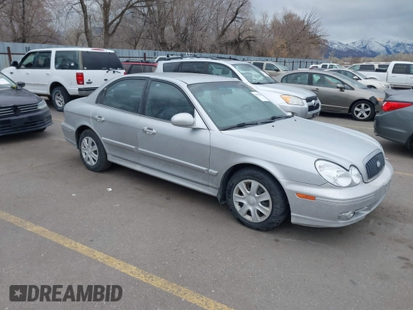 2003 Hyundai Sonata with VIN KMHWF25S33A840475, listed as a IAAI auction lot 41783799 with 181,890 mi miles. Bid and sale history available at carsss.com. Image 1.