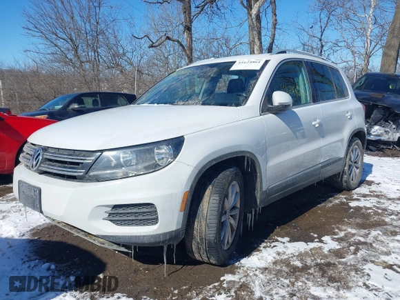 2017 Volkswagen Tiguan Wolfsburg Edition с VIN WVGRV7AX1HK005782, выставлен на аукционе IAAI как лот 41624861 с пробегом 114 660 миль миль и . История ставок и продаж доступна на DreamBid. Изображение 6.
