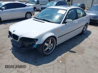 2004 BMW 3 Series 325i with VIN WBAAZ33484KP87894, listed as a IAAI auction lot 42131433 with 136,592 mi miles and . Bid and sale history available at carsss.com. Image 2.