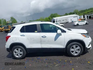 2019 Chevrolet Trax LT z VIN KL7CJPSB5KB943555, wystawiony jako IAAI lot #42335227 z przebiegiem 125 458 mil mil oraz . Historia ofert i sprzedaży dostępna na DreamBid. Obrazek 13.