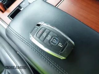2019 Lincoln Navigator с VIN 5LMJJ2NT7KEL01735, выставлен на аукционе IAAI как лот 41996211 с пробегом 90 388 миль миль и . История ставок и продаж доступна на DreamBid. Изображение 11.