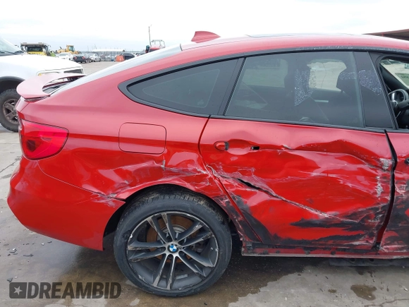 2018 BMW 3 Series 340i xDrive with VIN WBA8Y3C53JG451398, listed as a IAAI auction lot 41516884 with 88,609 mi miles and . Bid and sale history available at carsss.com. Image 19.