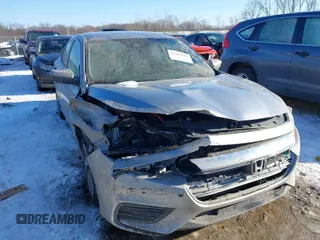 2019 Honda Insight LX with VIN 19XZE4F11KE021899, listed as a IAAI auction lot 41304062 with 61,256 mi miles and . Bid and sale history available at carsss.com. Image 1.