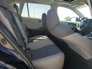 2020 Toyota RAV4 XLE with VIN 2T3W1RFV2LW074325, listed as a Copart auction lot 58693665 with 34,830 mi miles and Salvage title. Bid and sale history available at DreamBid. Image 11.