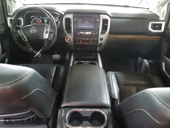 2017 Nissan Titan SV z VIN 1N6AA1E64HN524171, wystawiony jako Copart lot #56764795 z przebiegiem 155 066 mil mil oraz Szkoda całkowita • Salvage title. Historia ofert i sprzedaży dostępna na DreamBid. Obrazek 8.