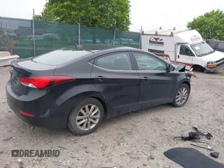 2015 Hyundai Elantra SE z VIN 5NPDH4AE5FH589344, wystawiony jako IAAI lot #42188682 z przebiegiem Nie podano mil oraz . Historia ofert i sprzedaży dostępna na DreamBid. Obrazek 4.