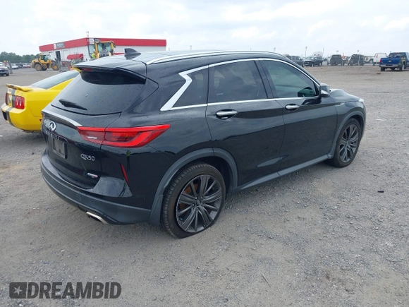 2020 Infiniti QX50 Luxe z VIN 3PCAJ5M13LF109740, wystawiony jako IAAI lot #42404612 z przebiegiem 56 743 mil mil oraz . Historia ofert i sprzedaży dostępna na DreamBid. Obrazek 4.
