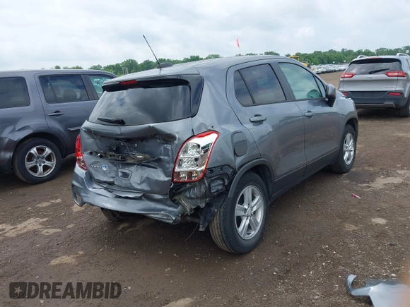 2020 Chevrolet Trax LS with VIN 3GNCJKSB3LL154785, listed as a IAAI auction lot 42523242 with 31,038 mi miles and . Bid and sale history available at DreamBid. Image 17.