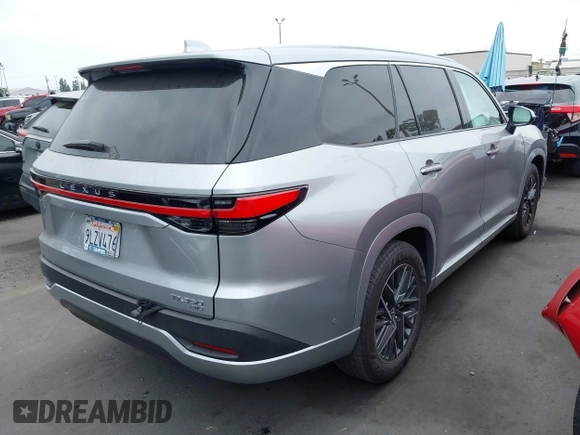 2024 Lexus TX 350 with VIN 5TDAAAB6XRS011333, listed as a IAAI auction lot 42293966 with 19,146 mi miles and . Bid and sale history available at DreamBid. Image 4.