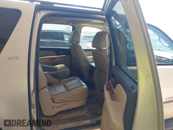 2007 Chevrolet Suburban LS with VIN 1GNFC16J77R264823, listed as a IAAI auction lot 42680813 with Not provided miles and . Bid and sale history available at DreamBid. Image 7.