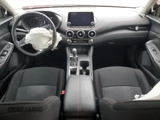 2024 Nissan Sentra SR z VIN 3N1AB8DV9RY232864, wystawiony jako Copart lot #50961445 z przebiegiem 15 483 mil mil oraz Szkoda całkowita • Salvage title. Historia ofert i sprzedaży dostępna na DreamBid. Obrazek 8.