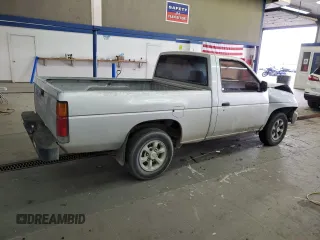 1987 Nissan Hardbody E z VIN JN6ND11S1HW006640, wystawiony jako Copart lot #78160004 z przebiegiem 403 406 mil mil oraz Szkody całkowita. Historia ofert i sprzedaży dostępna na DreamBid. Obrazek 3.