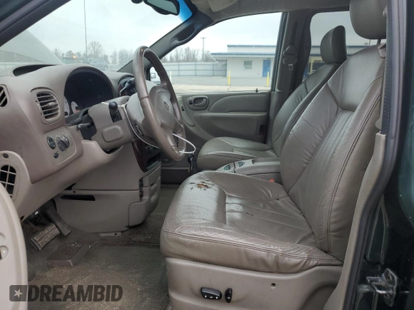 2001 Dodge Caravan ES with VIN 2B8GP54L01R117432, listed as a Copart auction lot 84896924 with 207,991 mi miles and Salvage Title. Bid and sale history available at carsss.com. Image 7.