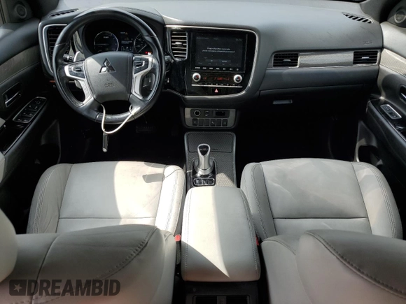 2022 Mitsubishi Outlander SEL with VIN JA4J2VA79NZ050500, listed as a Copart auction lot 55463975 with 81,233 mi miles and Salvage title. Bid and sale history available at DreamBid. Image 8.