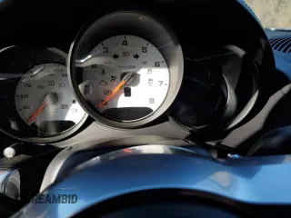 2022 Porsche Boxster z VIN WP0CA2A85NS205240, wystawiony jako Copart lot #51125615 z przebiegiem Nie podano mil oraz Nie do naprawy. Historia ofert i sprzedaży dostępna na DreamBid. Obrazek 9.