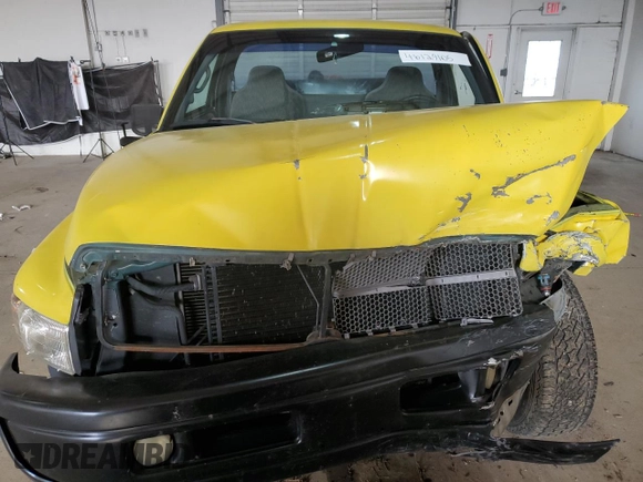 1999 Dodge Ram 2500 with VIN 3B7KC26Z4XM513485, listed as a Copart auction lot 46129105 with 0 mi miles and Salvage Title. Bid and sale history available at carsss.com. Image 5.