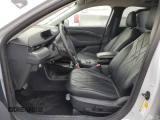 2022 Ford Mustang Mach-E Select z VIN 3FMTK1SS2NMA18639, wystawiony jako Copart lot #83831634 z przebiegiem 8 454 mil mil oraz Szkoda całkowita • Salvage title. Historia ofert i sprzedaży dostępna na DreamBid. Obrazek 7.