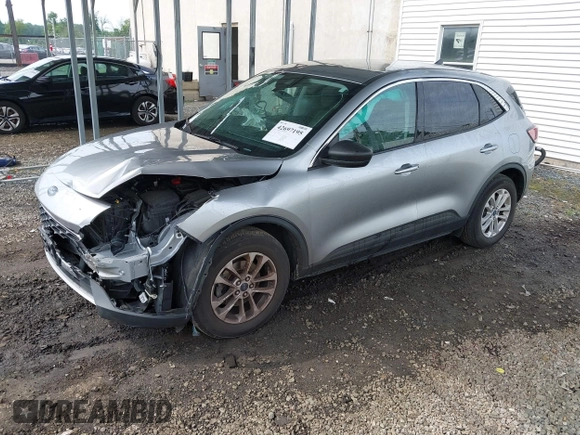 2022 Ford Escape SE with VIN 1FMCU0G6XNUB13770, listed as a IAAI auction lot 42697195 with 26,428 mi miles and . Bid and sale history available at DreamBid. Image 2.