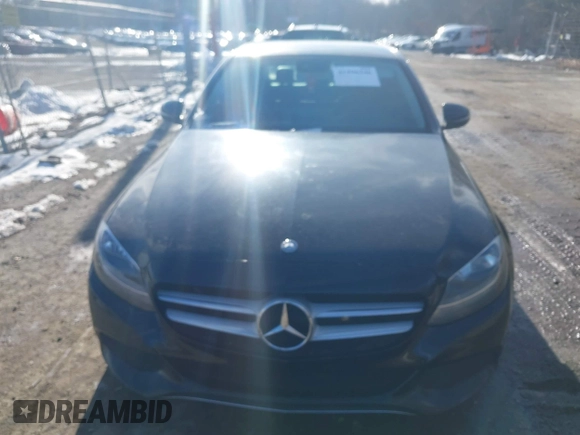 2016 Mercedes-Benz C 300 z VIN 55SWF4JBXGU118910, wystawiony jako IAAI lot #41596246 z przebiegiem 96 835 mil mil oraz . Historia ofert i sprzedaży dostępna na DreamBid. Obrazek 6.