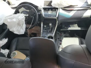 2017 Lexus NX 200t z VIN JTJBARBZ7H2105444, wystawiony jako Copart lot #54554515 z przebiegiem 80 433 mil mil oraz Szkoda całkowita • Salvage title. Historia ofert i sprzedaży dostępna na DreamBid. Obrazek 8.