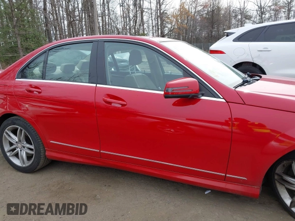 2013 Mercedes-Benz C 300 Sport with VIN WDDGF8AB3DR293279, listed as a IAAI auction lot 41937006 with 108,781 mi miles and . Bid and sale history available at carsss.com. Image 13.