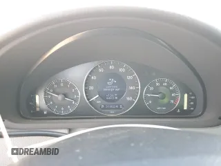 2006 Mercedes-Benz CLK 350 z VIN WDBTJ56J36F199735, wystawiony jako Copart lot #62213905 z przebiegiem 31 982 mil mil oraz Szkoda całkowita • Salvage title. Historia ofert i sprzedaży dostępna na DreamBid. Obrazek 9.
