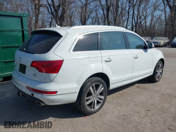 2014 Audi Q7 3.0L TDI Prestige with VIN WA1VMAFE2ED013300, listed as a IAAI auction lot 41801591 with 164,514 mi miles. Bid and sale history available at carsss.com. Image 4.