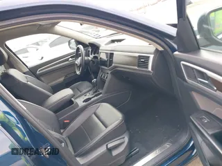2021 Volkswagen Atlas SE z VIN 1V2JR2CA3MC555490, wystawiony jako IAAI lot #41286240 z przebiegiem 89 435 mil mil oraz . Historia ofert i sprzedaży dostępna na DreamBid. Obrazek 5.