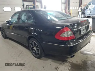 2007 Mercedes-Benz E 550 with VIN WDBUF90X77X212623, listed as a IAAI auction lot 41506658 with Not Provided miles and . Bid and sale history available at carsss.com. Image 3.