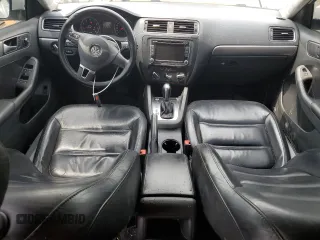 2013 Volkswagen Jetta SEL with VIN 3VWLX7AJ3DM449519, listed as a Copart auction lot 56402775 with 120,127 mi miles and Salvage title. Bid and sale history available at DreamBid. Image 8.