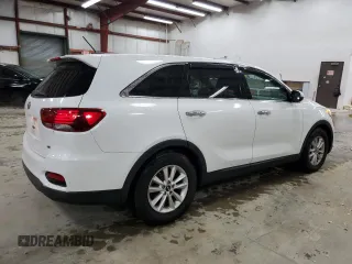 2019 Kia Sorento LX z VIN 5XYPG4A56KG558427, wystawiony jako Copart lot #51971055 z przebiegiem 103 523 mil mil oraz Szkoda całkowita • Salvage title. Historia ofert i sprzedaży dostępna na DreamBid. Obrazek 3.