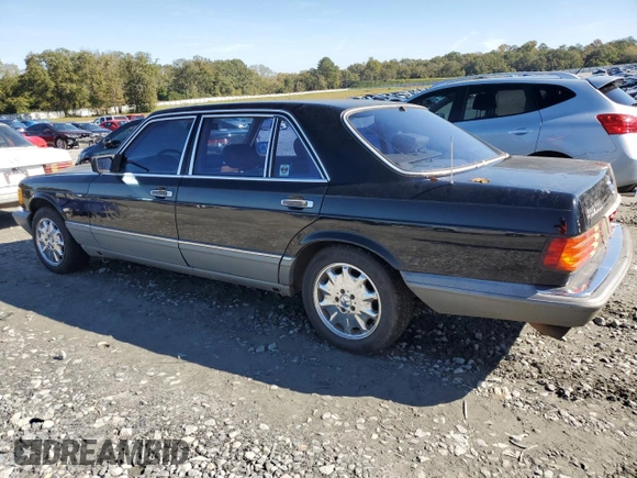 1988 Mercedes-Benz 560 with VIN WDBCA39D8JA407186, listed as a Copart auction lot 80227564 with 139,243 mi miles and Clean Title. Bid and sale history available at DreamBid. Image 2.
