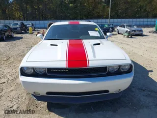 2013 Dodge Challenger SXT with VIN 2C3CDYAG6DH737253, listed as a IAAI auction lot 40615411 with 133,973 mi miles. Bid and sale history available at carsss.com. Image 12.