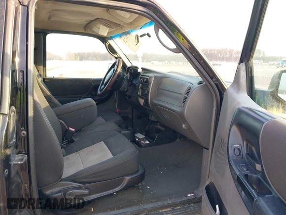 2006 Ford Ranger XLT with VIN 1FTZR45E16PA84497, listed as a IAAI auction lot 41785721 with 231,262 mi miles. Bid and sale history available at carsss.com. Image 5.