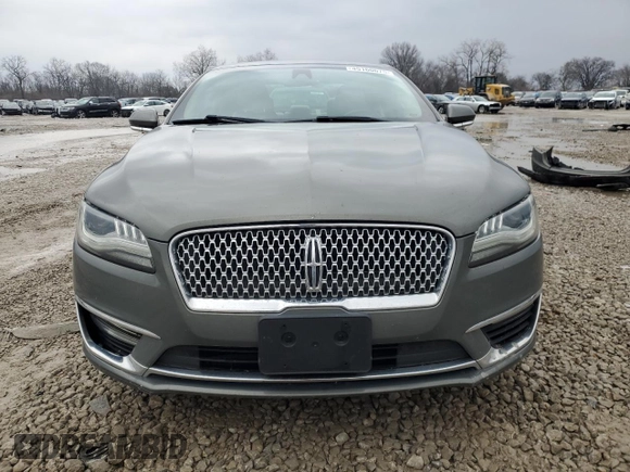 2017 Lincoln MKZ Reserve z VIN 3LN6L5ECXHR623568, wystawiony jako Copart lot #45160675 z przebiegiem 186 032 mil mil oraz Szkoda całkowita • Salvage title. Historia ofert i sprzedaży dostępna na DreamBid. Obrazek 5.