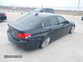 2013 BMW 3 Series 328i z VIN WBA3A5G57DNP21740, wystawiony jako IAAI lot #41616419 z przebiegiem 179 300 mil mil oraz . Historia ofert i sprzedaży dostępna na DreamBid. Obrazek 4.
