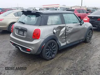 2018 MINI Hardtop Cooper S with VIN WMWXP7C59J2A47723, listed as a IAAI auction lot 41497829 with 31,461 mi miles and . Bid and sale history available at DreamBid. Image 4.